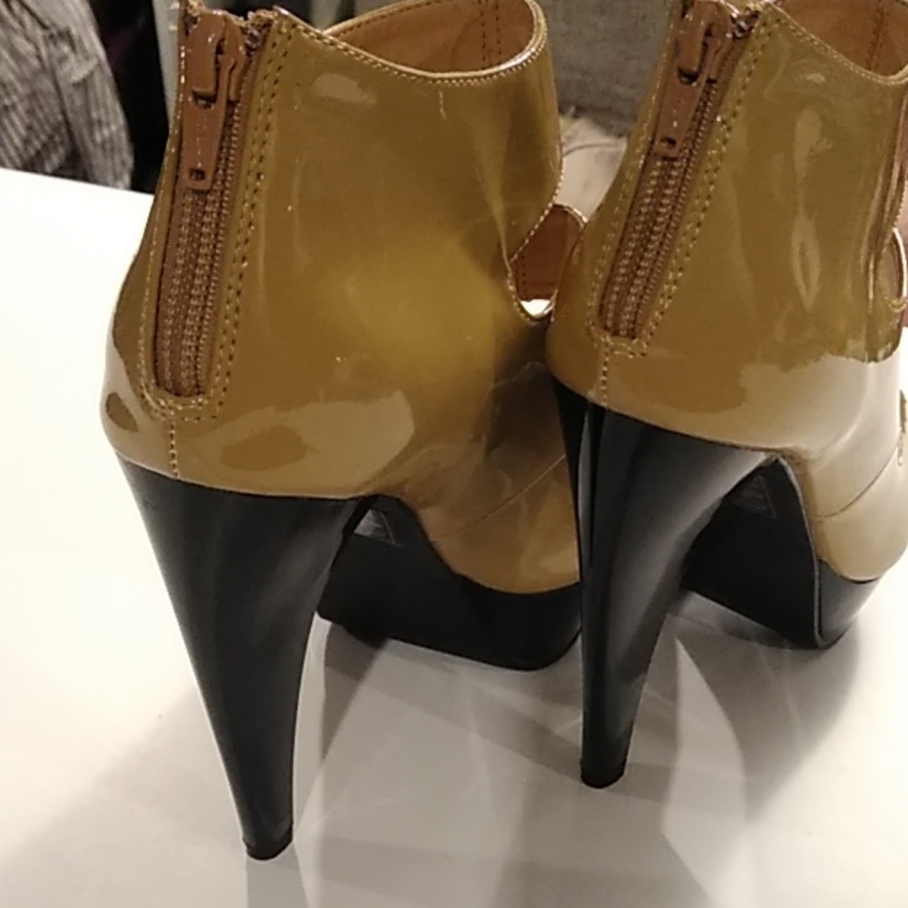 Gomax Heel💛 - Picture 2 of 8